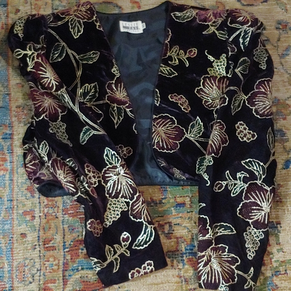 Leslie Fay Jackets & Blazers - Like new Vintage Leslie Fay evening jacket